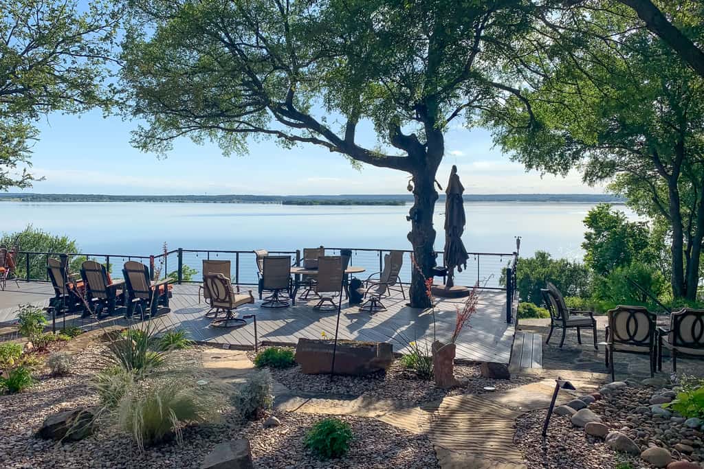 Lakefront Estate: Stunning Views, Deck, Bar & Dock