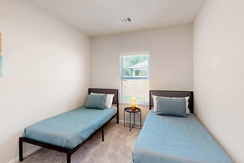 Patio Dining & Yard: Porter Escape, 3 Mi to Golf