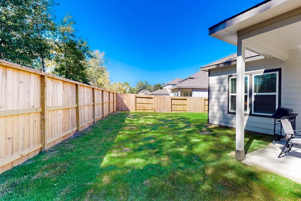 Patio Dining & Yard: Porter Escape, 3 Mi to Golf