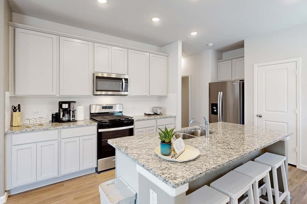 Patio Dining & Yard: Porter Escape, 3 Mi to Golf
