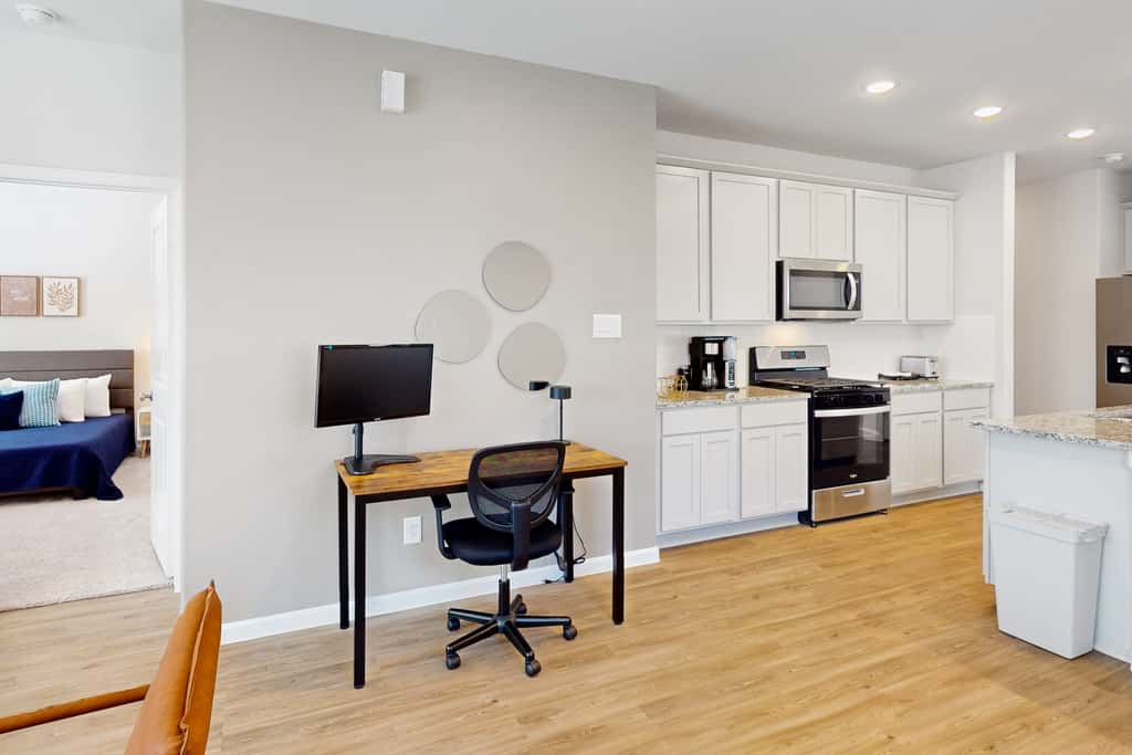 Patio Dining & Yard: Porter Escape, 3 Mi to Golf