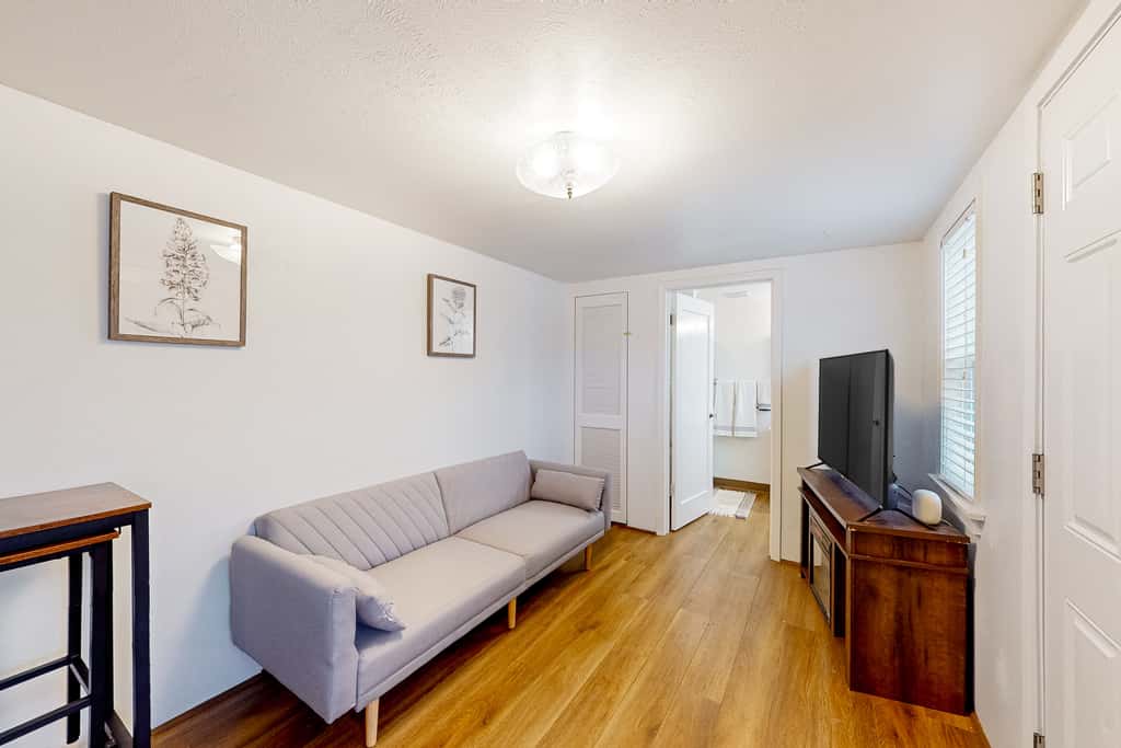 Near Golf & Parks! Couple's Haven in Klamath Falls