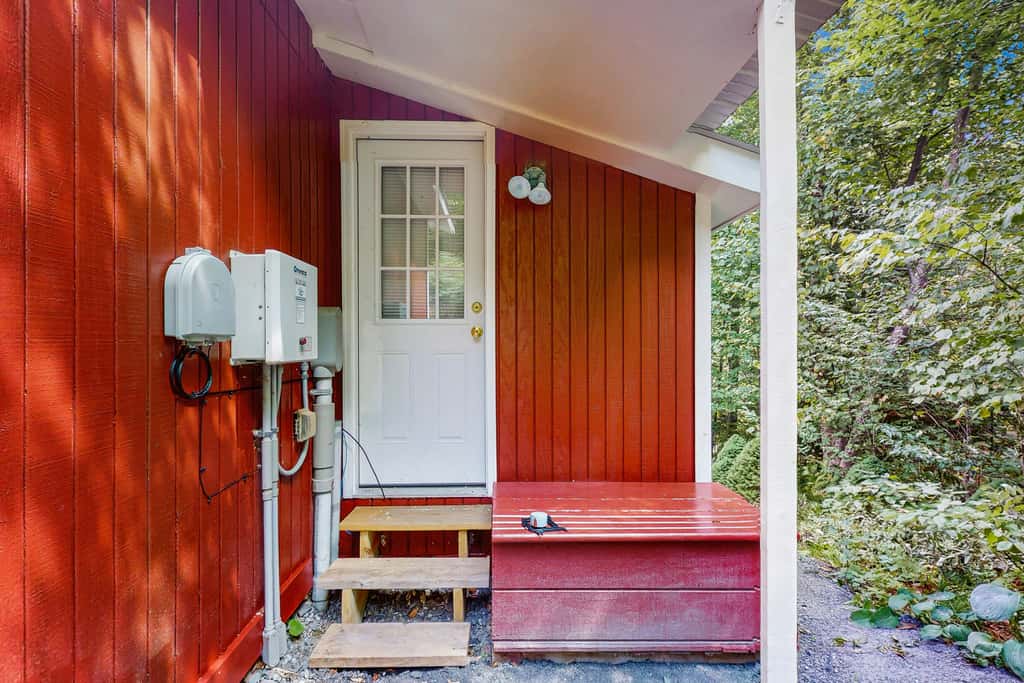 Tiny House at Sugarbush North: Adventure Hub!