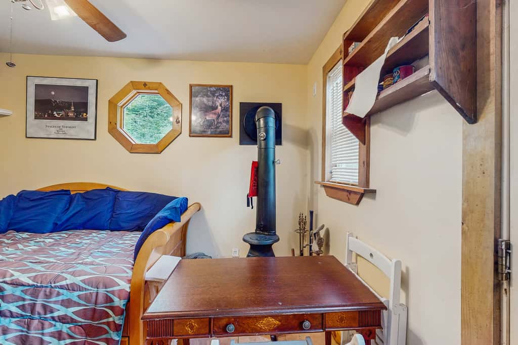 Tiny House at Sugarbush North: Adventure Hub!