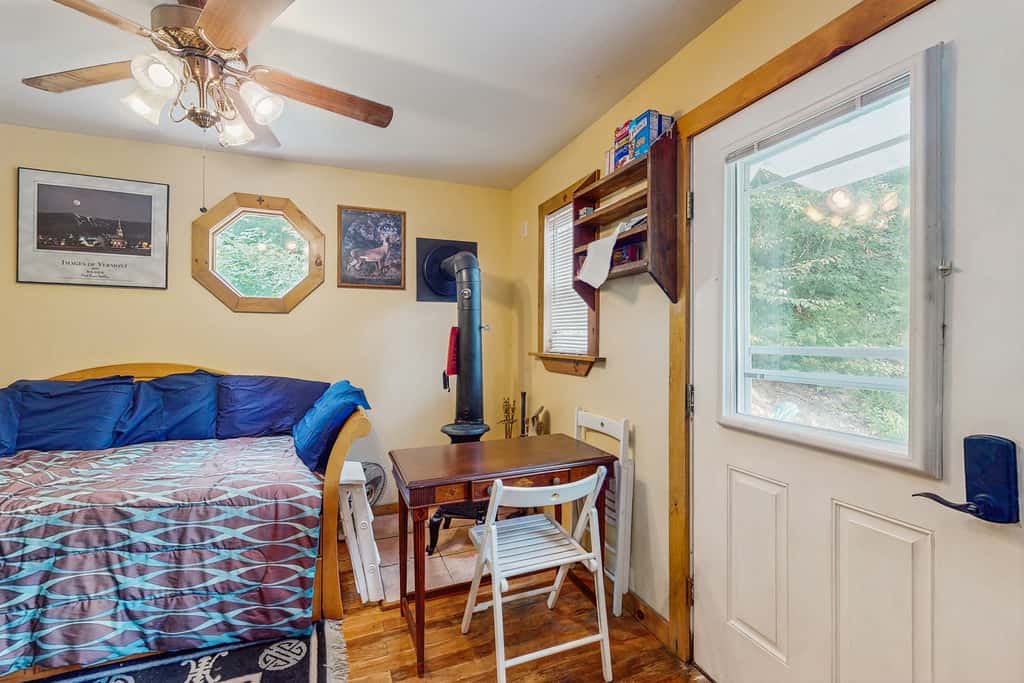Tiny House at Sugarbush North: Adventure Hub!