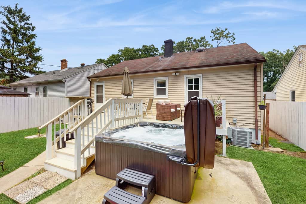 Michigan City Retreat w/ Hot Tub Near Beach