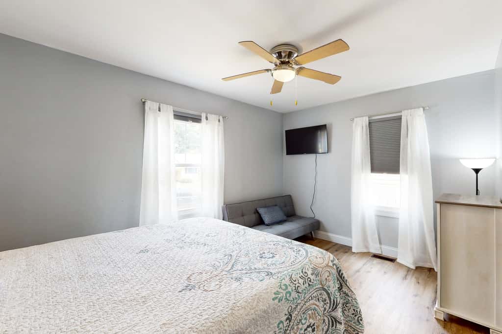 Michigan City Retreat w/ Hot Tub Near Beach