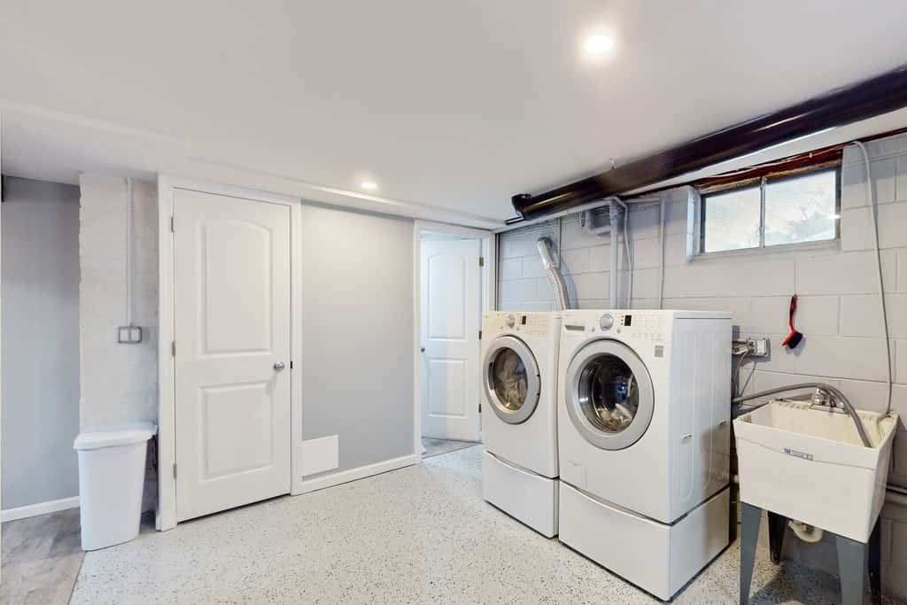 Michigan City Retreat w/ Hot Tub Near Beach
