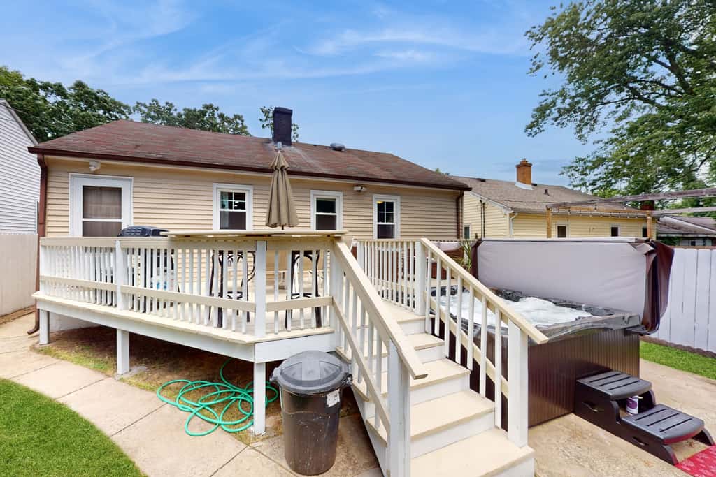 Michigan City Retreat w/ Hot Tub Near Beach