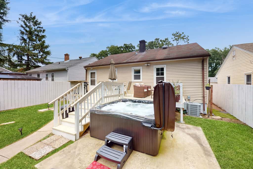 Michigan City Retreat w/ Hot Tub Near Beach