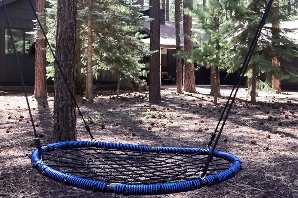 Hot Tub & Game Room! Pinetop 'Wild Horse Retreat'