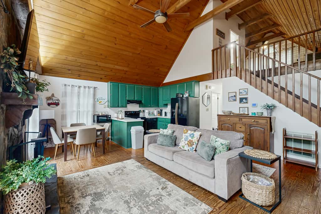 Lakefront Eatonton Haven w/ Dock: Bring Your Boat!