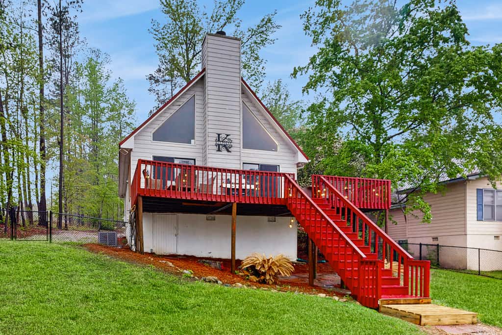 Lakefront Eatonton Haven w/ Dock: Bring Your Boat!