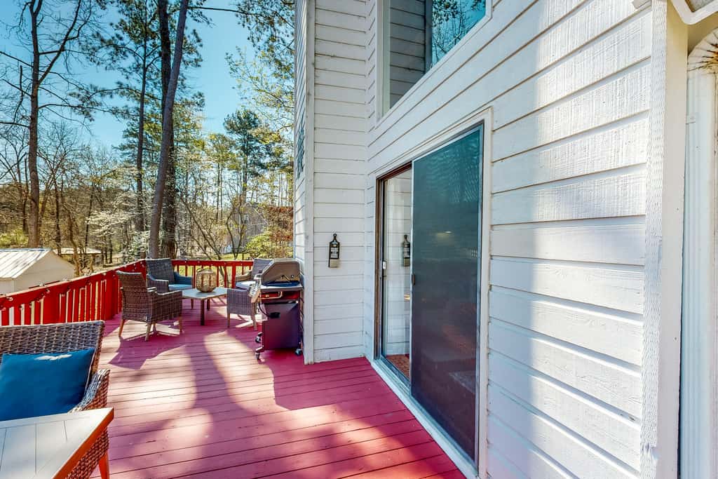 Lakefront Eatonton Haven w/ Dock: Bring Your Boat!