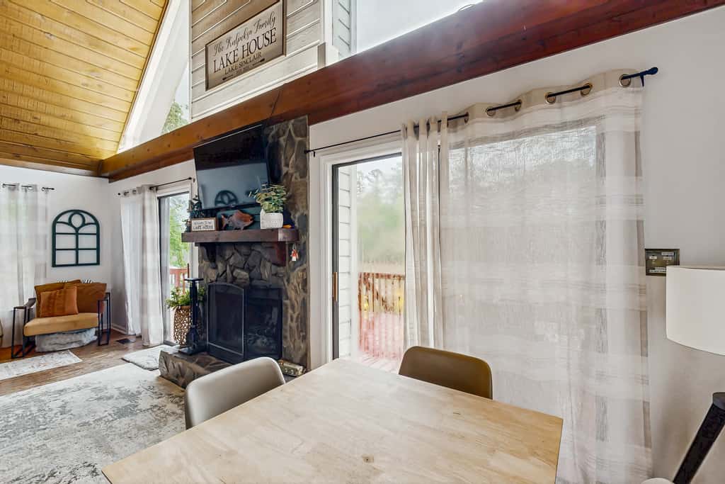 Lakefront Eatonton Haven w/ Dock: Bring Your Boat!