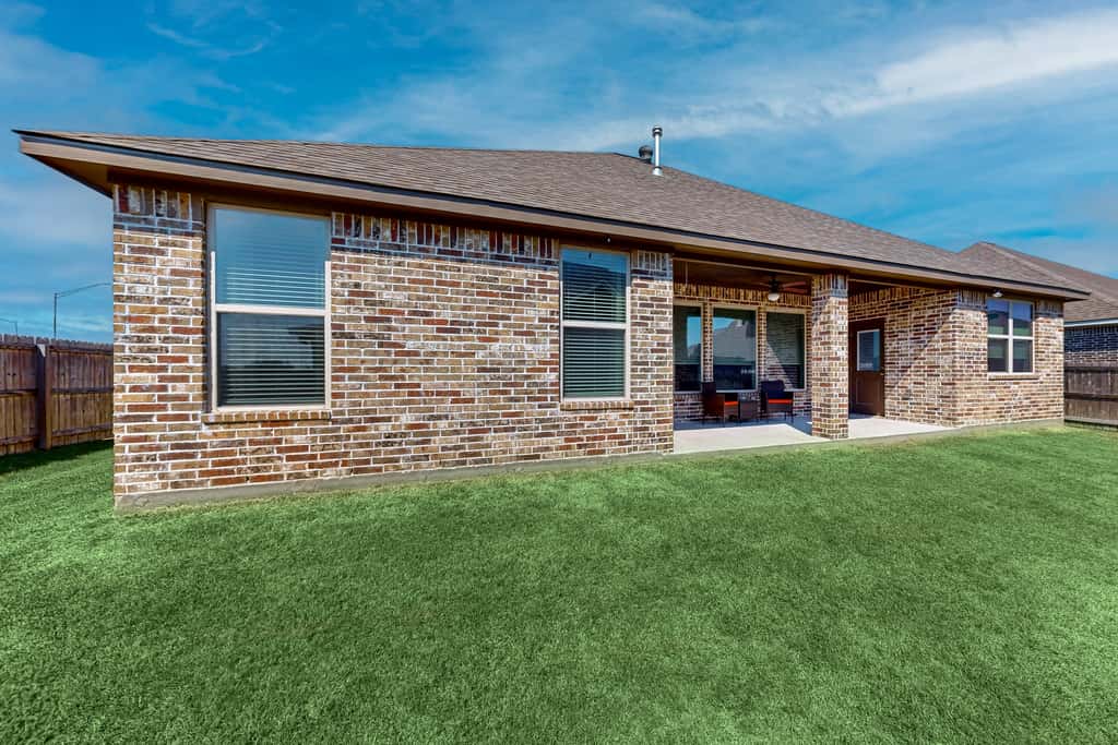 Family Retreat! South College Station Home w/ Yard