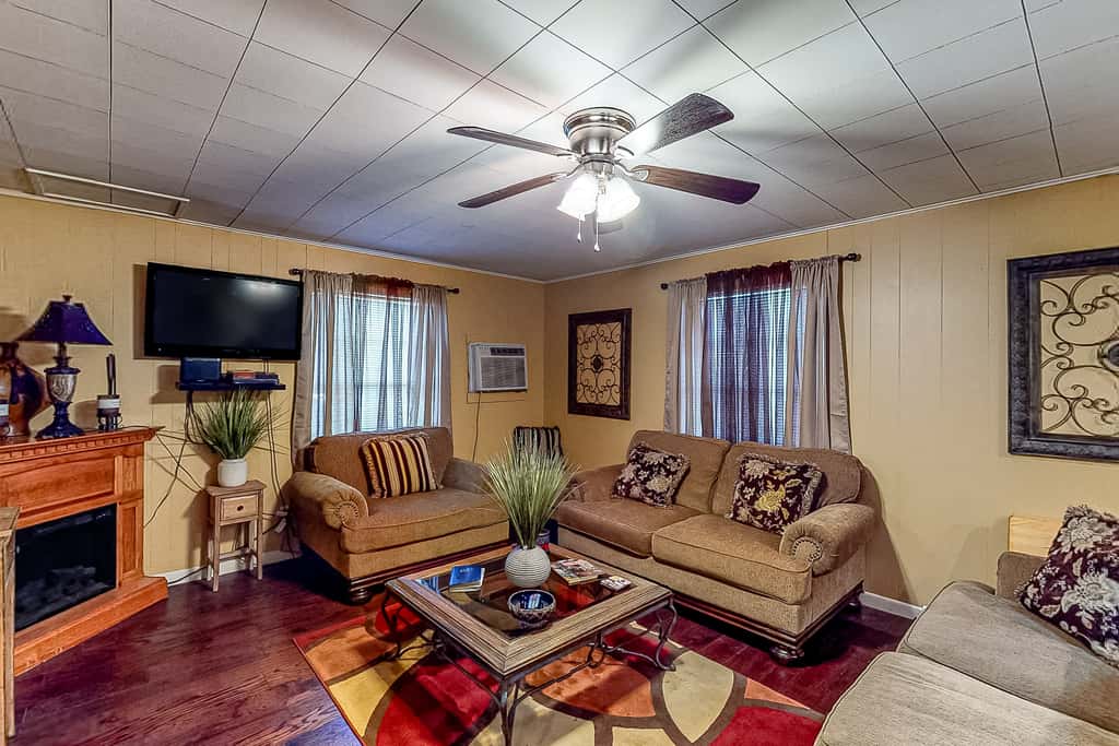 ‘Keepin’ it Reel’ Retreat Near Lake O’ the Pines