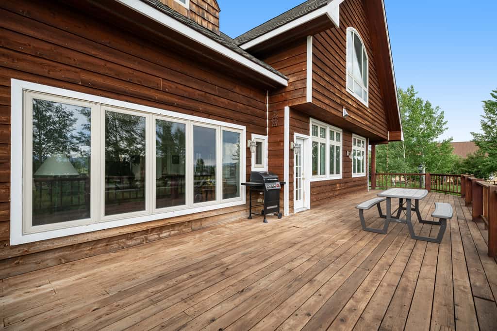 Fun w/ Family! Mtn-View Gem w/ Deck in Driggs