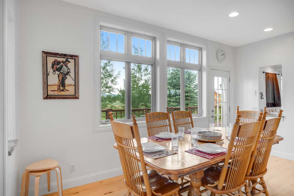 Fun w/ Family! Mtn-View Gem w/ Deck in Driggs