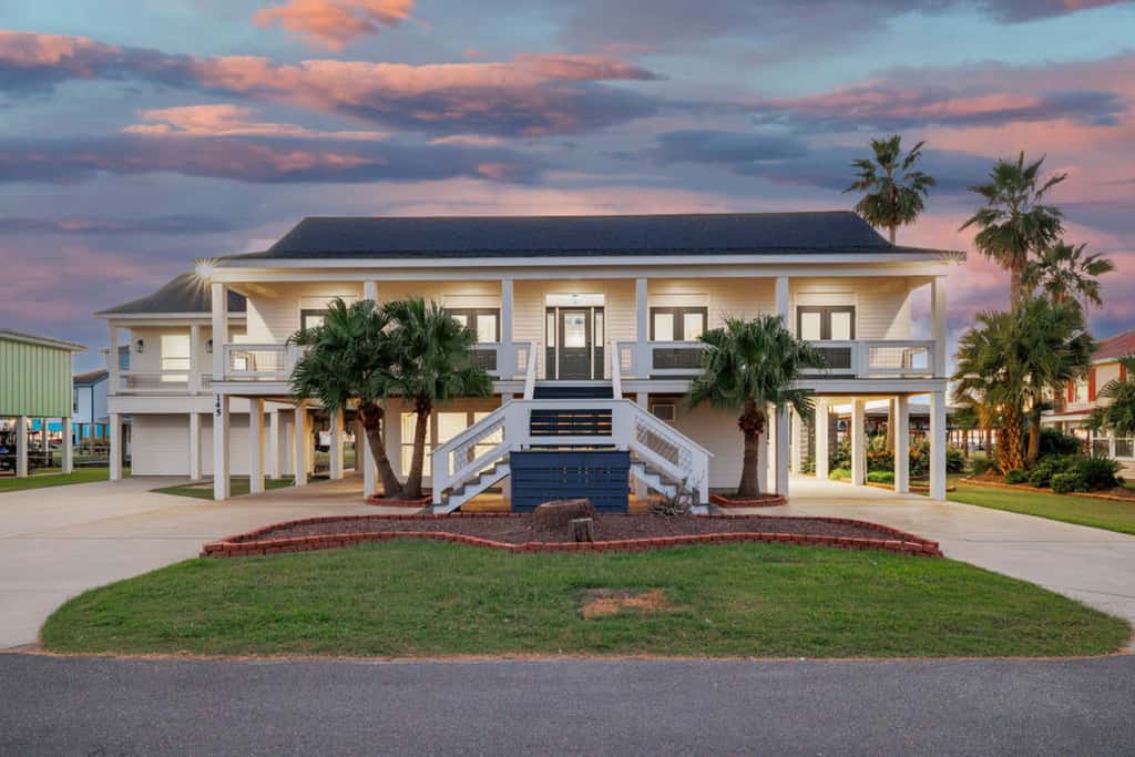 Bring Your Boat! Lake Charles Home w/ Dock & Lift
