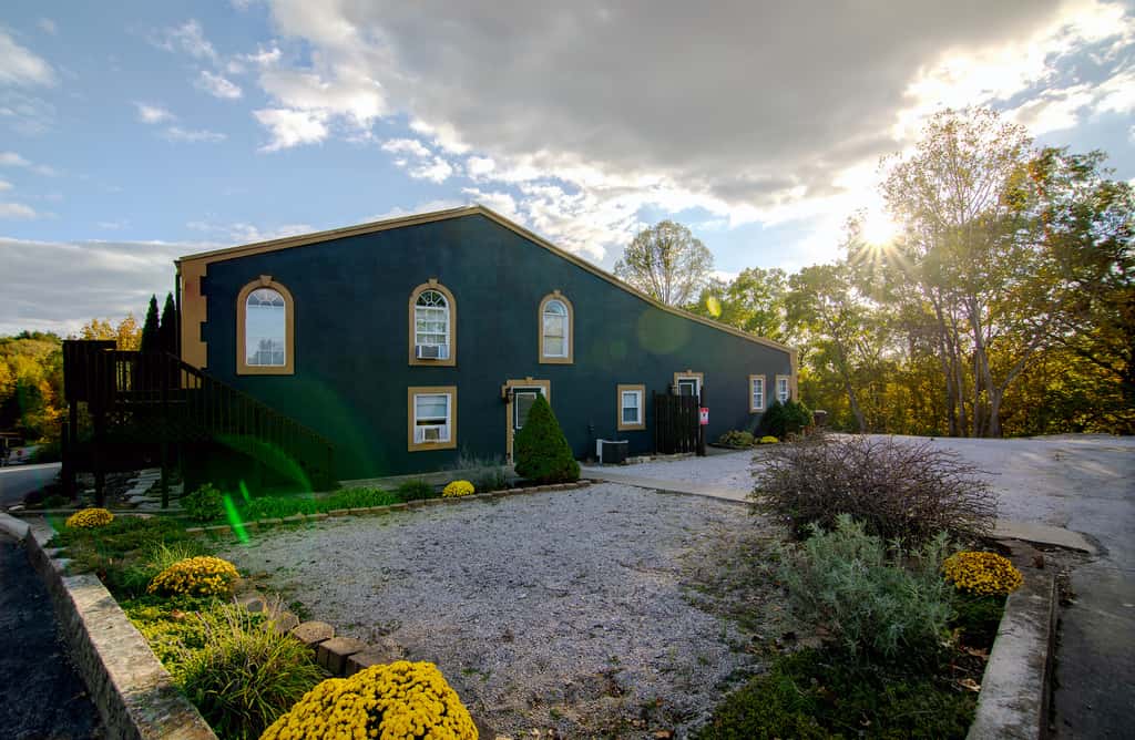 Hot Tub, Lake Monroe Views! 22-Acre Outdoor Oasis