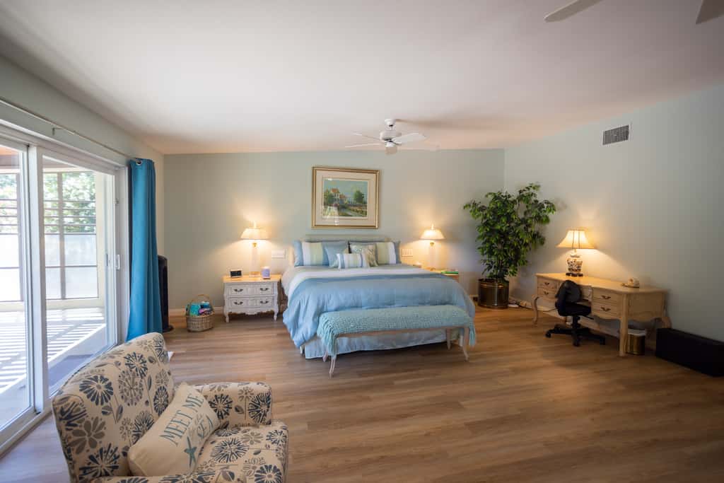 Poolside Splendor! Spacious De Anza Golf Club Home