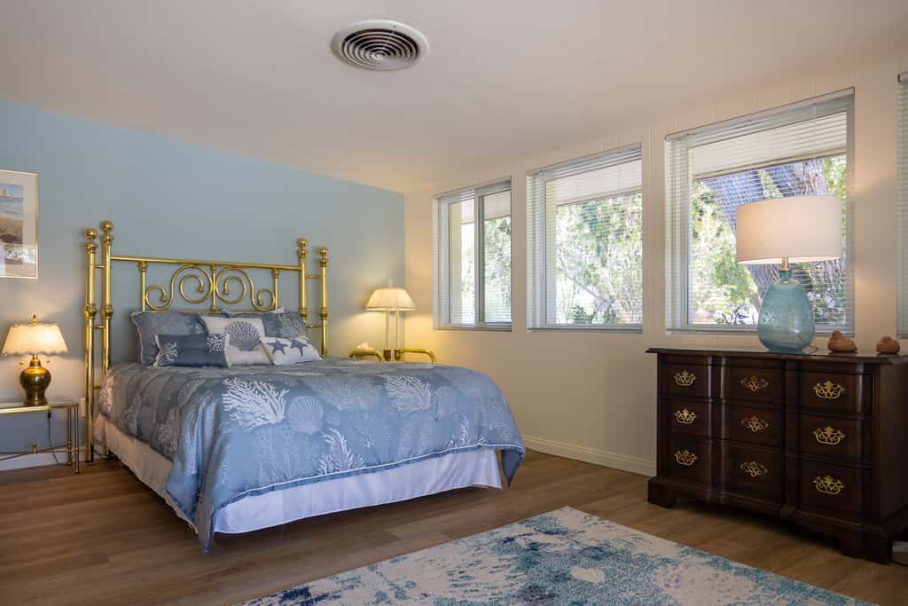 Poolside Splendor! Spacious De Anza Golf Club Home