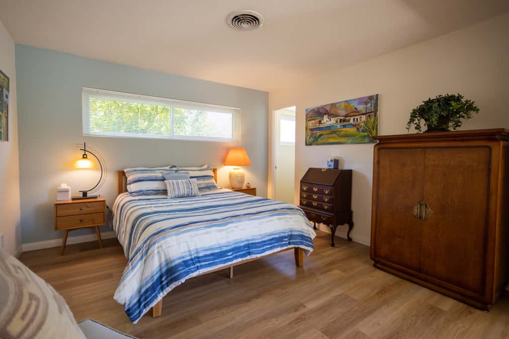 Poolside Splendor! Spacious De Anza Golf Club Home