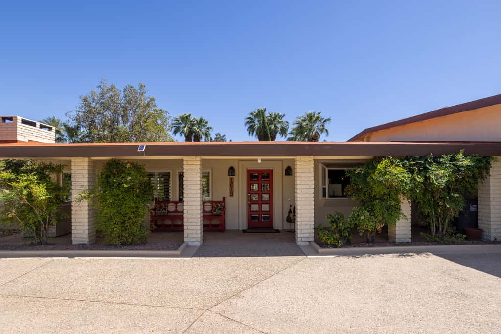 Poolside Splendor! Spacious De Anza Golf Club Home