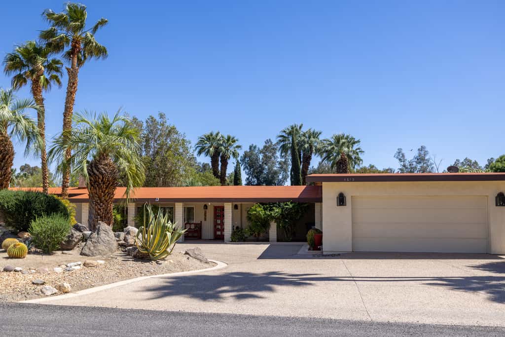 Poolside Splendor! Spacious De Anza Golf Club Home