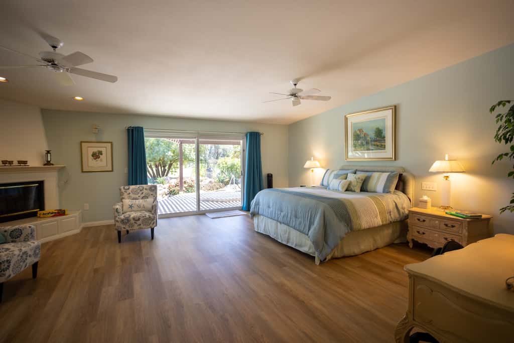Poolside Splendor! Spacious De Anza Golf Club Home