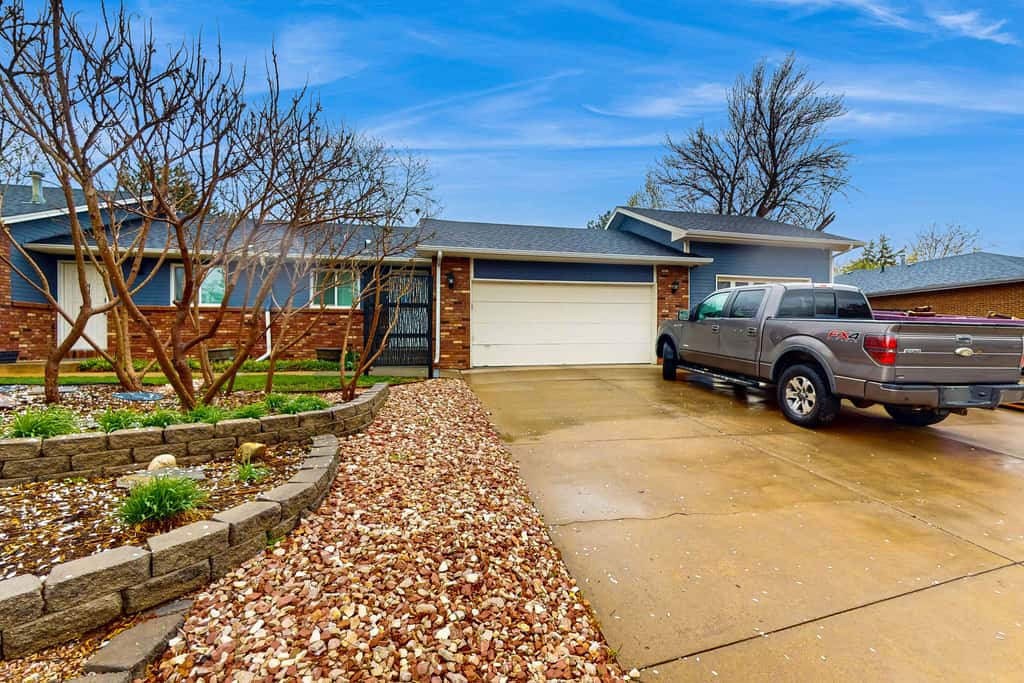 Easy Commuting! Renovated Greeley Apartment