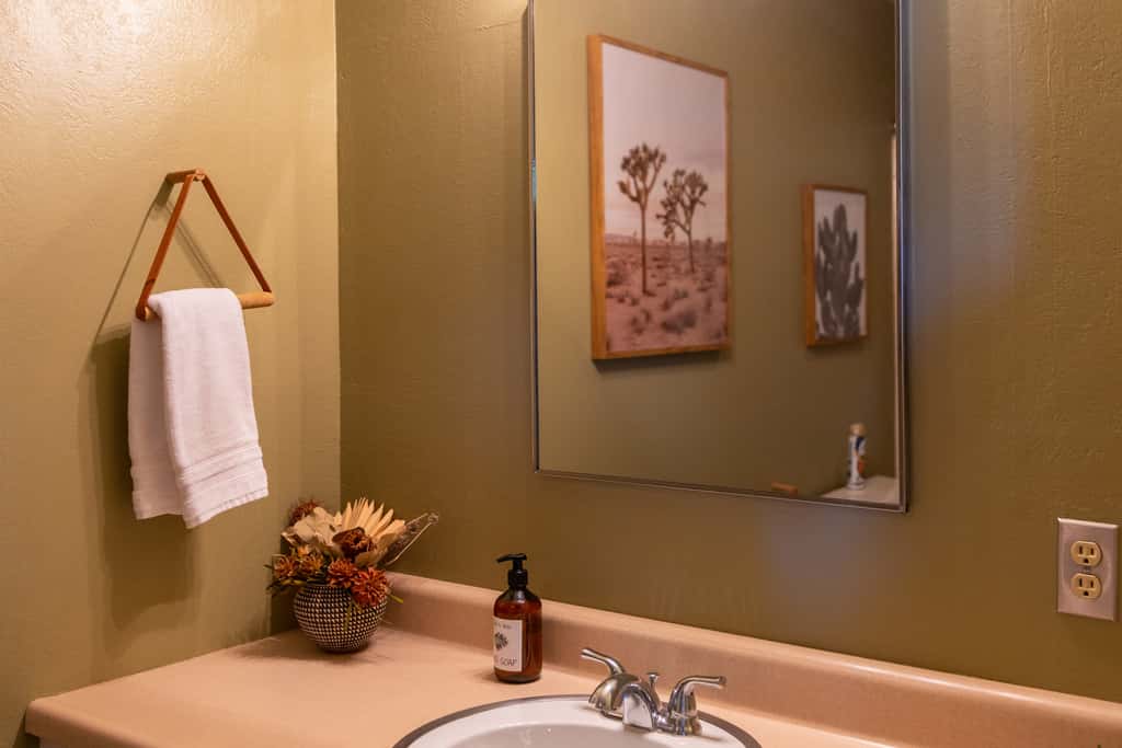 Pool & Mtn View! Designer Borrego Springs Hideaway