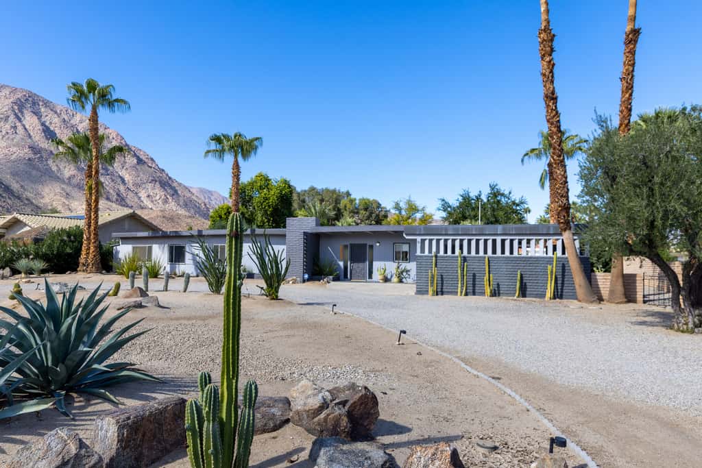 Pool & Mtn View! Designer Borrego Springs Hideaway