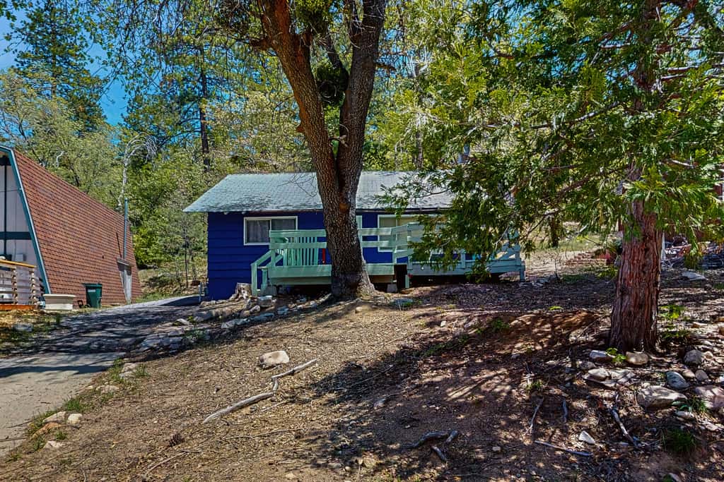 4 Mi to Snow Valley! Family Retreat w/ Deck