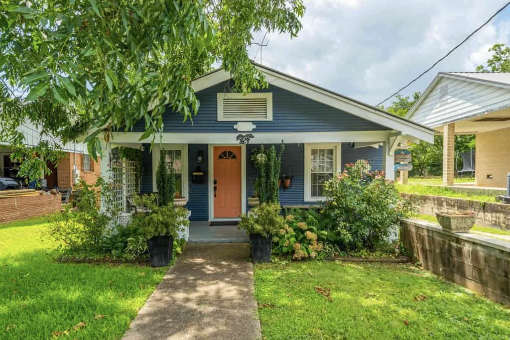 2BR Charming Cottage Mins From Oaklawn Race Track