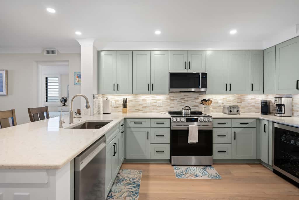 Luxury Direct Oceanfront 3BR Panoramic Ocean Views