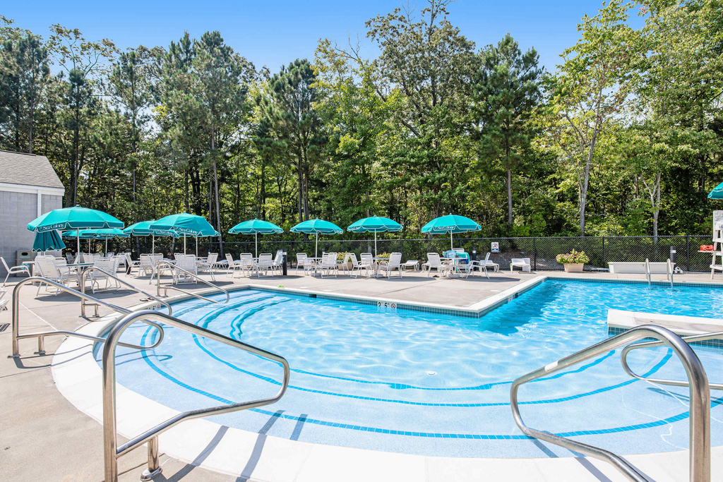 Sea Colony 1st floor condo with pools, tennis