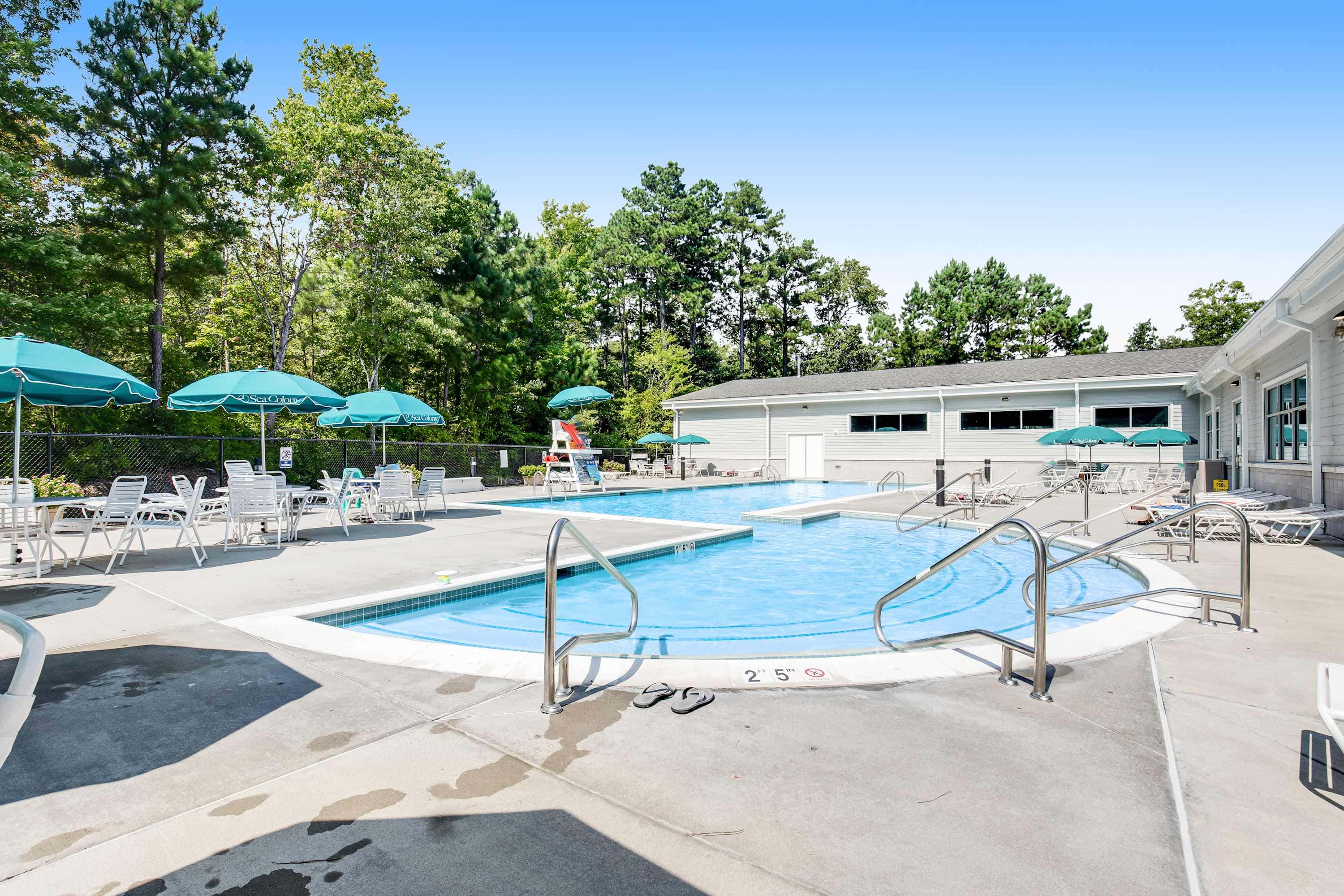 Sea Colony 1st floor condo with pools, tennis