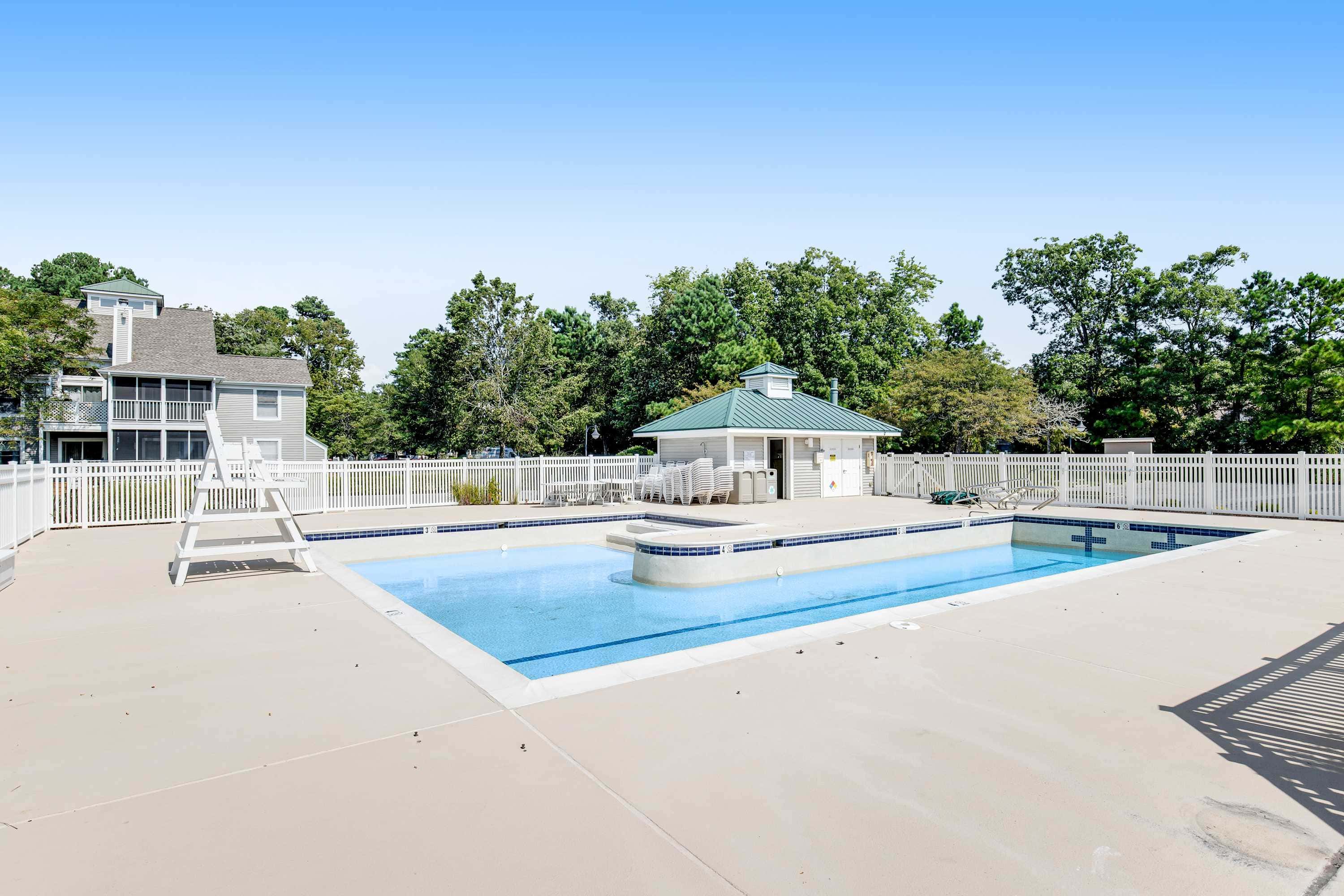 Sea Colony 1st floor condo with pools, tennis
