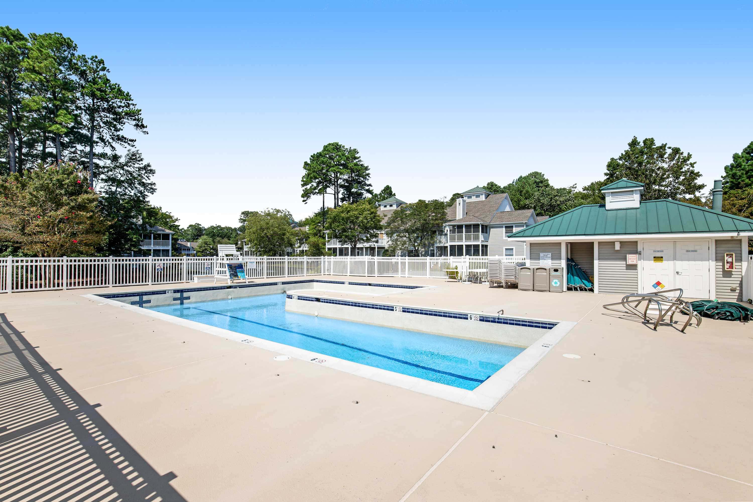 Sea Colony 1st floor condo with pools, tennis