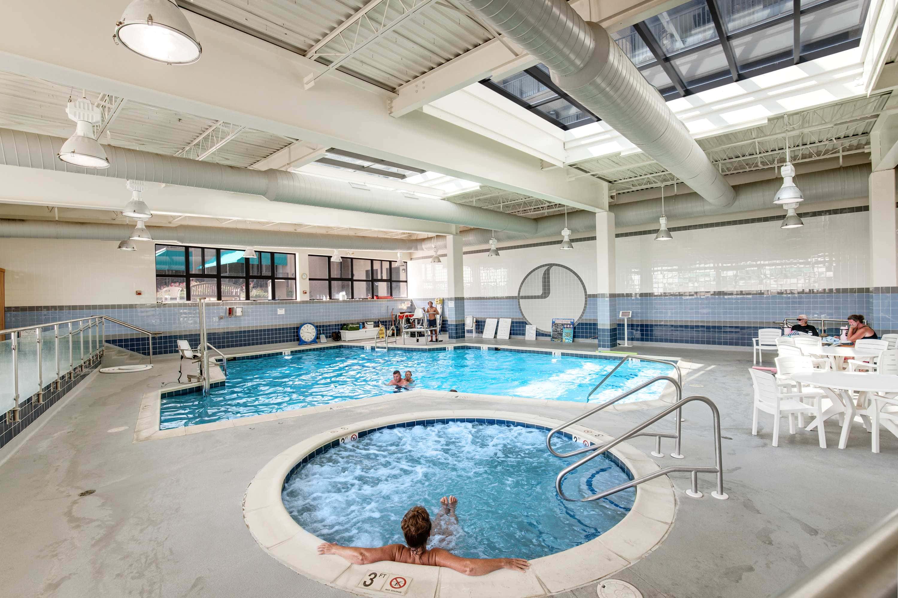 Sea Colony 1st floor condo with pools, tennis