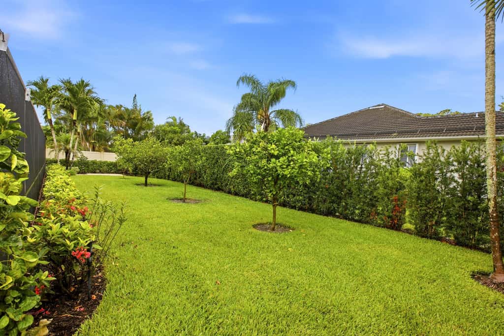 Spacious 3 Bedroom Naples Home with Private Pool and Near Ocean Access