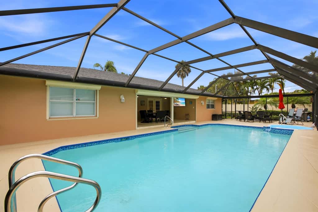 Spacious 3 Bedroom Naples Home with Private Pool and Near Ocean Access