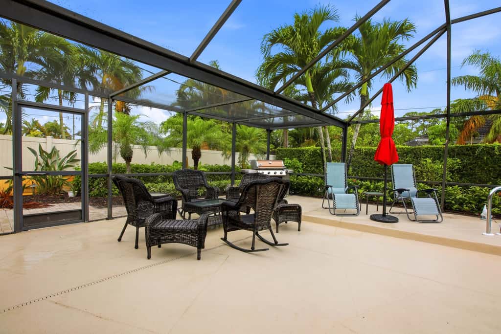 Spacious 3 Bedroom Naples Home with Private Pool and Near Ocean Access