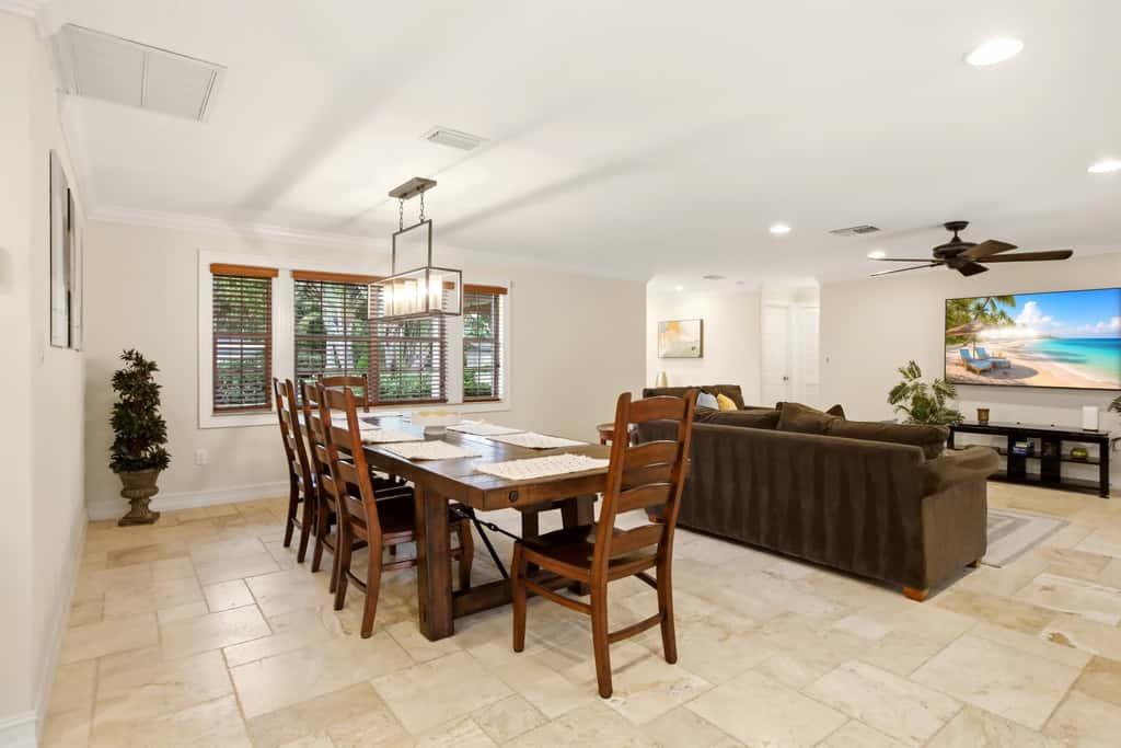 Spacious 3 Bedroom Naples Home with Private Pool and Near Ocean Access