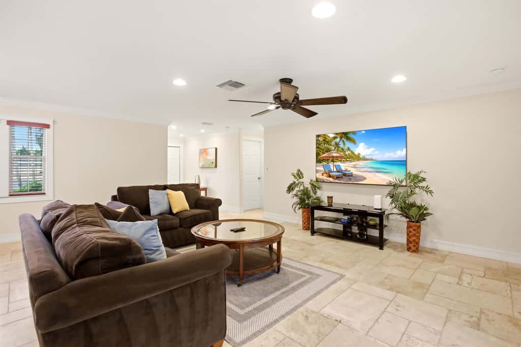 Spacious 3 Bedroom Naples Home with Private Pool and Near Ocean Access