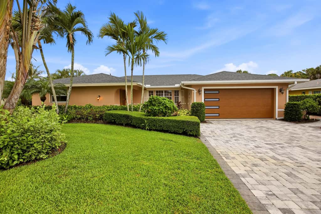 Spacious 3 Bedroom Naples Home with Private Pool and Near Ocean Access