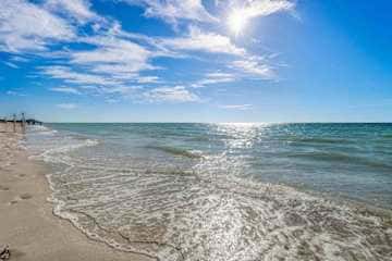 Spacious 3 Bedroom Naples Home with Private Pool and Near Ocean Access