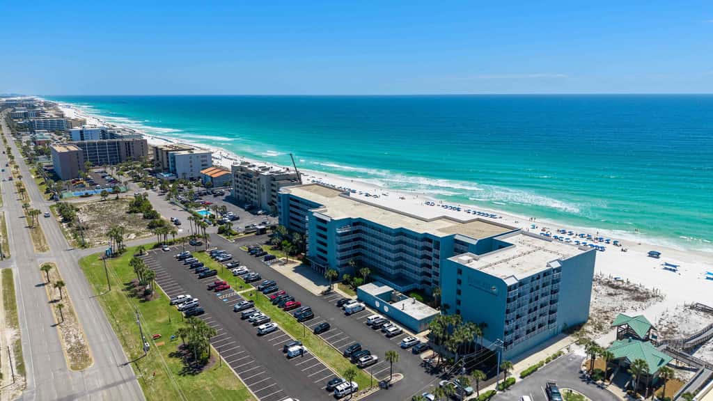 Islander Beach Resort Condo, Ocean Views, Pool 